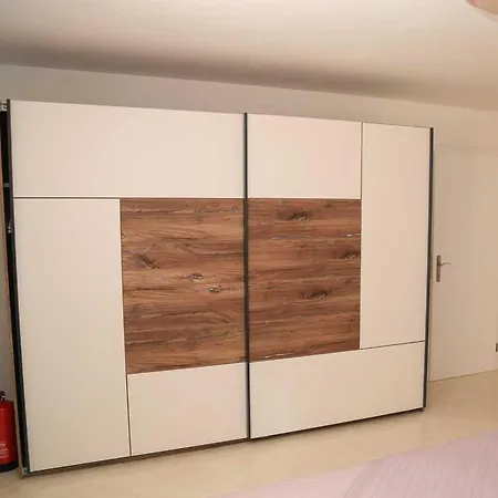 Adrian-apartments-51511-malinska-otok-krk Primorska 21 * マリンスカ