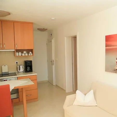 Adrian-apartments-51511-malinska-otok-krk Primorska 21a Malinska