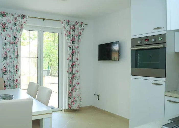Adrian-apartments-51511-malinska-otok-krk Primorska 21 Apartamento *