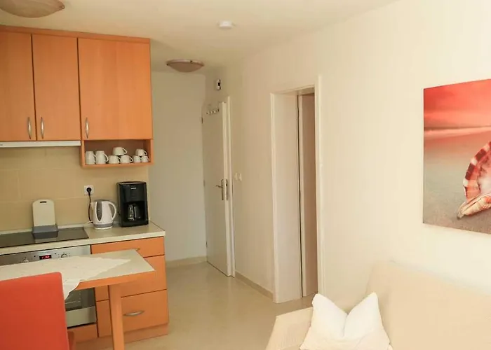 Adrian-apartments-51511-malinska-otok-krk Primorska 21 Malinska