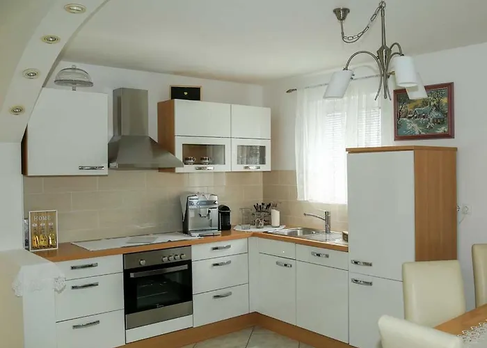 Adrian-apartments-51511-malinska-otok-krk Primorska 21 דירה *
