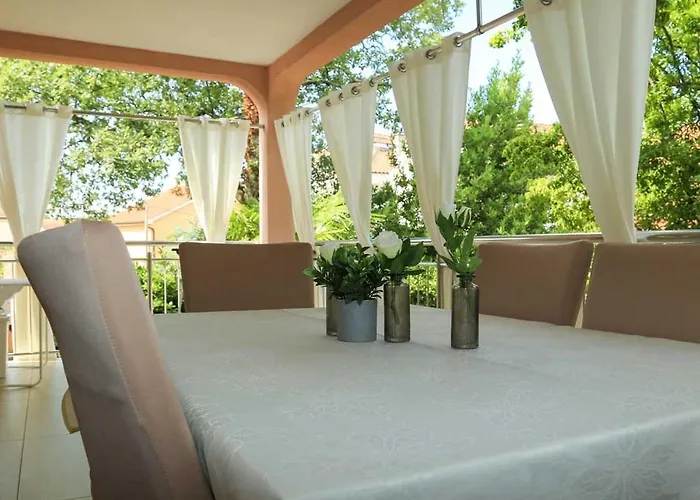 Adrian-apartments-51511-malinska-otok-krk Primorska 21 דירה מאלינסקה