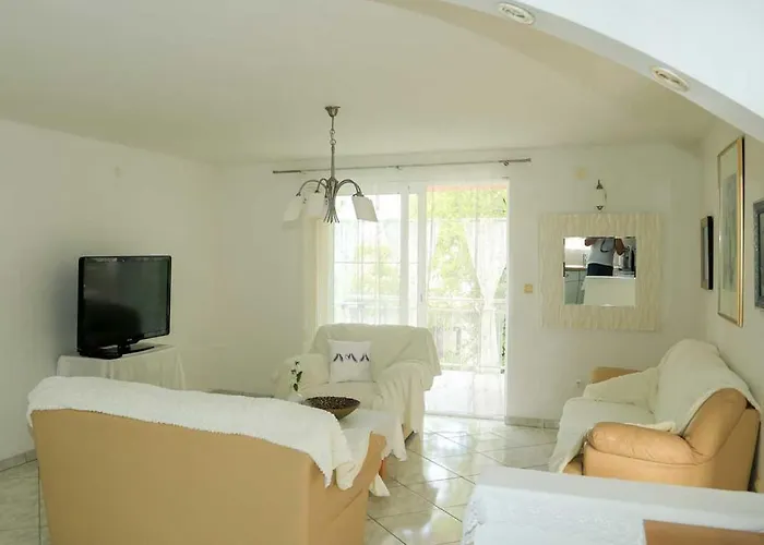 Adrian-apartments-51511-malinska-otok-krk Primorska 21 Apartamento